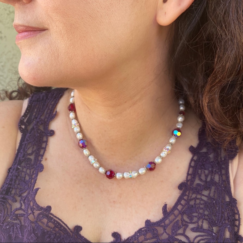Red Crystal White Freshwater Pearl Necklace